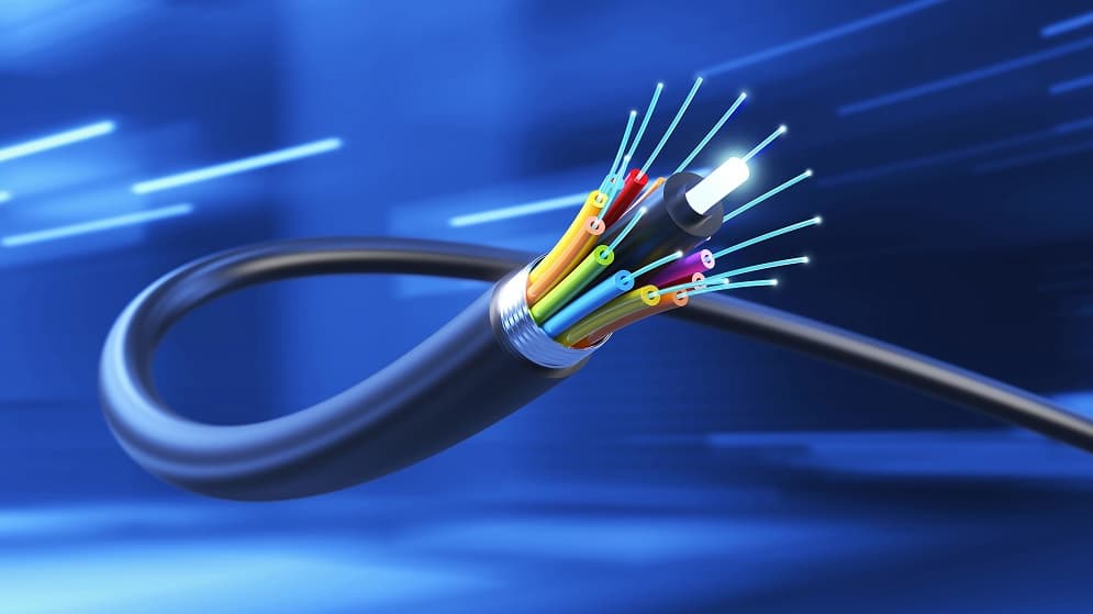 宁夏ADSS光缆厂家：七类网线与光缆在传输介质中有什么不同